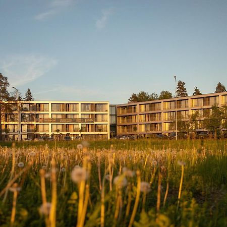 Hoom Home & Hotel Jaerfaella Jarfalla Exterior photo